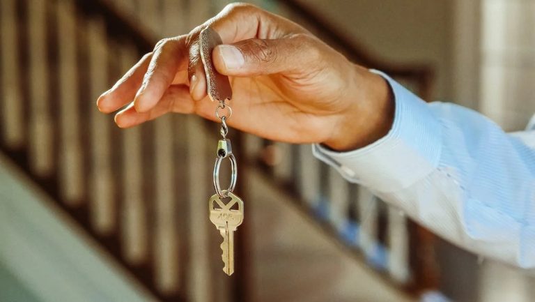 Beginner’s Guide for being a Real Estate Agent