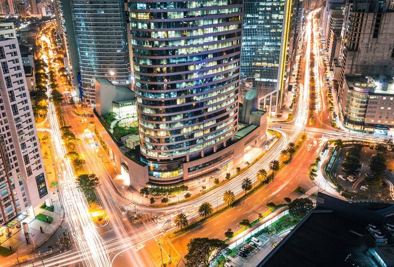 Neighborhood Guide: Makati Avenue