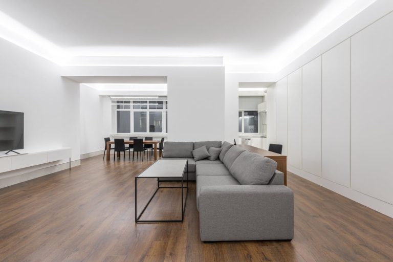 Retail Furniture vs. Interior Designer for Real Estate Properties