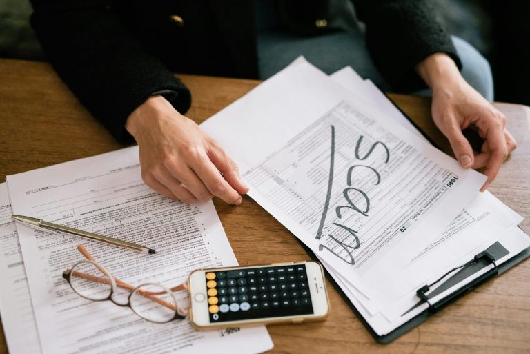 Detecting Scammers in Real Estate: A Guide to Protecting Sales Agents, Owners, and Clients
